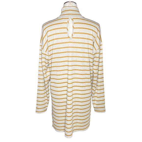 Vanessa Virginia Shining Turtleneck Tunic size XL - Picture 3 of 10